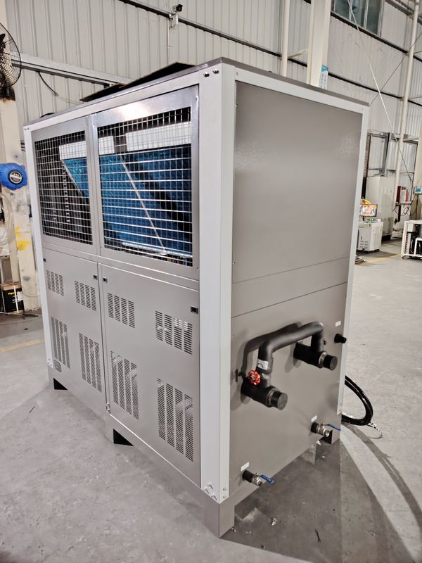 R134a रेफ्रिजरेंट इंडस्ट्रियल कूलर 110-480V वोल्टेज शेल एंड ट्यूब इवेपरेटर प्रकार