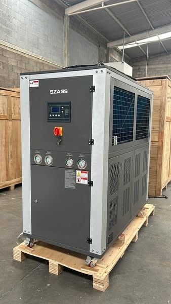 8HP एयर-कूल्ड चिलर स्क्रॉल कंप्रेसर और कूल कम्फर्ट के लिए रेफ्रिजरेशन